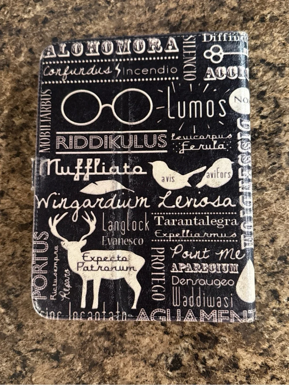 Black and Cream Harry Potter Pattern kindle Paperwhite Cover - Unbranded